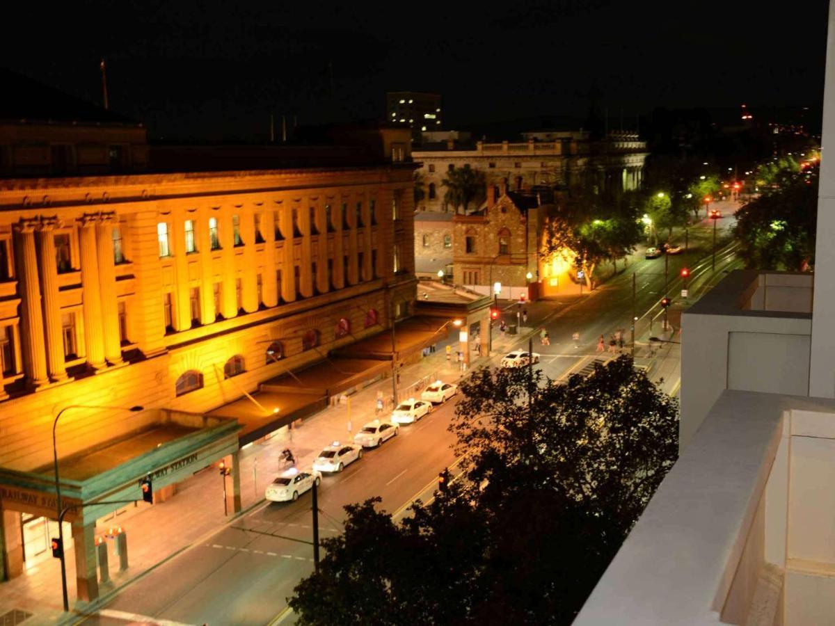 Готель Ibis Styles Adelaide Grosvenor Екстер'єр фото